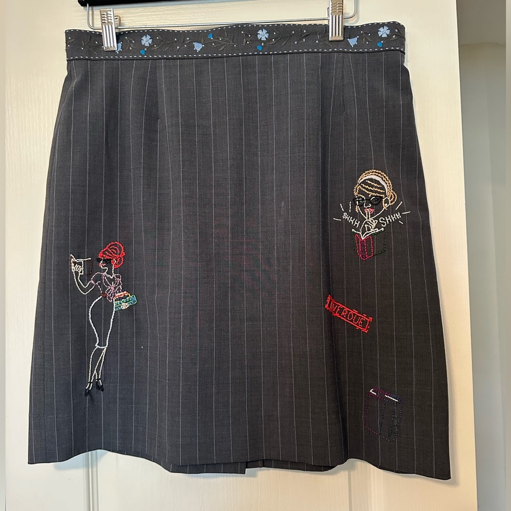 Custom embroidered librarian/book lover pencil skirt! Size 14